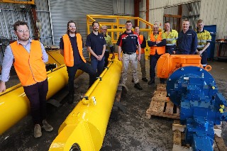 Jib Crane Power Unit and Luffing Cylinder Design & Manufacture. Saving Time Where It Counts