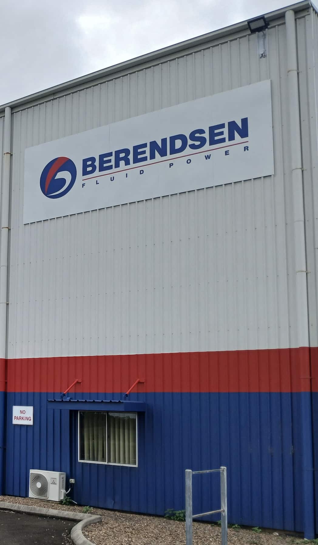 Machining of barrels, rods, clevis joints, cylinder heads, glands